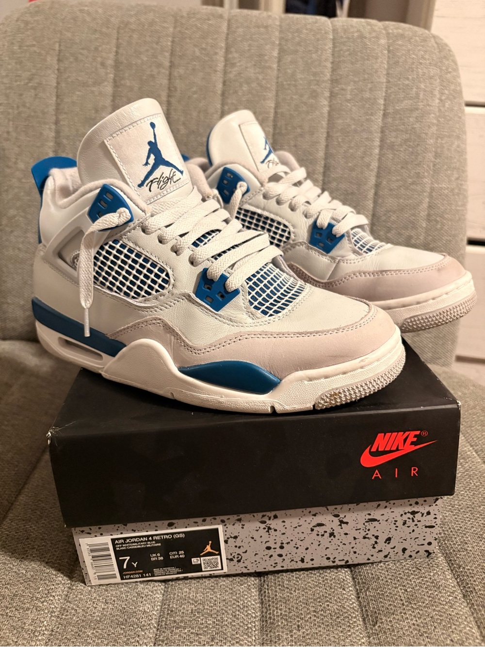Air Jordan 4